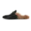 Tasarımcı Ayakkabı Kadınlar İçin Peluş Terlik Sonbahar Kış Tavşan Ayakkabı Başlı Yarım Çekiş Düz Alt Muller Ayakkabı Kürklü Terlik B3NCL