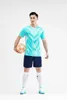 2023 24 Maglie da calcio da ragazzo da ragazzo di alta qualità Kit di calcio Kit Kids Full Se Short Maniche uniformi 231227