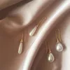 Dangle lustre vintage cor de ouro forma gota água brincos pérola para mulheres coreano elegante pendientes femme moda festa jew3430