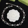 Klasyczny srebrny łańcuch kwiatowy Naszyjnik luksusowy projektant podwójny litera bransoletka ma mosiężne materiał dla kobiet ślub PA3107