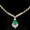 Colliers pendants de haute qualité Couleur argentée luxe Imitated Emerald Gemstone Shiny CZ Drop pour femmes bijoux de bijoux Cadeaux de mariage