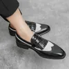 Semiformal Leather Formal Shoes for Men Tassel Casual Brogue Flats Carved England Dress Loafers Zapatos Hombre 231227