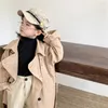 Trench di moda per bambini in autunno di primavera 2 7 anni ragazzi e ragazze grandi girare il collare lungo abbraccio per bambini 231227 231227