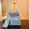 2024 Gabrielle Designer Bag Handtas Denim 22 Winkelen Dure Tote Backpack Most Travel Woman Sling Body Quilted Luxurys Handtassen