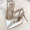 Brand Designer Women's Rivet High Heel Sandals Designer casuale Sexy Ladies Fashion Brand Women's Punte Teds High Tel