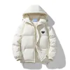 Modeontwerper Unisex Stijl Heren Dames Winterjas Dikker warm katoen Wintersneeuwjas Gewatteerde donsjas Nieuwe paar overjas met capuchon pinkwing CXG2312271-25