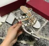 2024 V Klinknagel Slippers Hoge Hak Schoenen 6.5 cm Dikke Hakken Rome Sandaal Zomer Nieuwe Platte Bodem Mode Sandalen met Stofzak