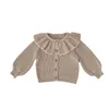 Urocze przytulne ins Autumn Baby Dziewczęta Krzyk Sweter Lotus Fllar Ruffled Emline Makuta Toddler Śliczny płaszcz 0-3y 231226