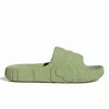 Lyxiga tofflor Adilette 22 Slide Beach Designer Sandaler Platform Mänskor med Box Black Bone White Magic Lime St Desert Sand Flip Flops Sandal Sneaker