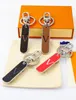 Designer Luxury Car Keychains Fashion Key Buckle For Women Män Par Handgjorda Scooter Keychain Holder Key Rings Chain Pendant Acc5501187