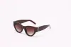 2024 designer occhiali da sole di lusso per donne e uomini Nuovo logo Y Stimali occhiali in stile Classic Eye Stretto Stretto Telafcida con scatola con scatola