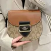 2023 New Women's Classic Handbag Crossbody Unit Pris mode mångsidig avslappnad lyxig sadelväska