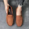 Mannen Casual Schoenen Luxe Merk Heren Suede Loafers Mocassins Ademend Slip op Zwart Rubber Antislip Rijden Maat 45 231227