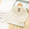 Sweet Girls Lace Princess Shirt Kids Bows Tie Falbala Mlassa a maniche lunghe 2024 Spring Children All-Matching Shirts Z6347