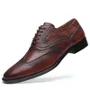 Chaussures habillées Classique Designer Derby Chaussure Pour Hommes Drop Top Marque En Cuir Hommes D'affaires Formelle Oxford Homme 2023-15