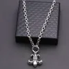 Designer Ch Cross Luxury Chromes Collier Pendant Collier Vintage Collier S925 Pullaire polyvalent argent Chaîne Chain pour femmes Colacon pour femmes