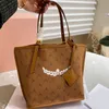 Diseñador de bolsas de compras de lujo Fashion Fashion con bolsos de hombro de letras clásicos de letras