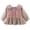 Vestes Automne hiver veste bébé fille vêtements coréen mignon chaud Plaid arc poupée col vêtements d'extérieur enfants manteau enfants Boutique vêtements BC821