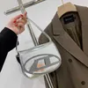 Ny Die Design Single Shoulder Crossbody Underarm Fashionable Handbag Saddle Small Square 60% rabatt på butik online