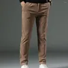 Pantaloni da uomo da uomo caldi e spessi antivento per l'autunno inverno con vita media vestibilità ampia gamba dritta casual freddo maschile