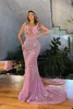 Robes de soirée fantaisie sirène rose plumes de soirée bretelles spaghetti robes de bal sur mesure paillettes perlées