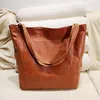 Retro brown Large Capacity Tote Bag Vintage Solid Color shoulder Bag store bags women All Match Bag For Work Simple Fashionable Pocket PU Totes shopping bag