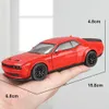 1 32 Scale Dodge Challenger SRT Model Model Toy Diecast Sports Car Models Red Eyes مع مجموعة خفيفة للهدايا الأولاد 231227