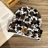 Carharttly chapéu preto e branco retro moda padrão de vaca chapéu de malha outono e inverno casais versátil leopardo impressão chapéu frio feminino