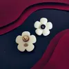 CH 이어링 쌍 C CAMELLIA STUDS 최고 카운터 품질 클래식 스타일 럭셔리 브랜드 디자인 5A 스터드 황동 금 도금 공식 Re327S