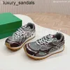 Sneakers de órbita Bottegavenets zapatos causales diseñadores mujeres elegantes de red de pescado