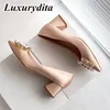 Sandali da donna di alta qualità Pompe in pelle Solva di pelle Banchetto in passerella in passerella Luxuria di lusso Designer di tacchi alti Vivier Scarpe da ballo pianeggiano tacco di moda Muli Muli G0813