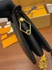 Дизайнер высококачественных дизайнеров подлинные кожаные сумки Coussin Women Women Pleack Sate Tote Luxury Chain тис чистого тиснения модные модные кошельки камеры камеры сумочки 57790