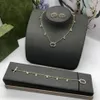 Moda colar designer jóias de luxo iniciais pingente colar corrente dourada diamante brinco para mulheres pérola pulseira carta 22262i