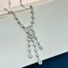 Designer di lusso Sub Collana in oro Famoso marchio di gioielli francese Classico Numero 5 Ciondolo con nappa intarsiato con strass Collane con ciondolo per donna Sorella Moda regalo