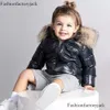 Kid Clothe Kids Coats Baby Clothes Coat Designer Clothers med bokstäver Huva tjock varm utkläder Girl Boy Stick