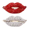 Sexig eleganta kvinnor Crystal Lips Costume Brosches Creative Kiss Pin Jewelry2650