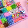 DIY handgefertigte Gummibänder Webstuhl Waving Tool Box Armband Kit Spielzeug für Kinder Stricken elastischer Kunsthandwerk Perlen Perlen Spielzeug Mädchen 231227