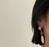 Dangle Earrings韓国誇張された不規則な折りたたみコーヒーカラー樹脂長い女性の女の子オールマッチシンプルな気質パーティーアクセサリー