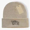Projektantka czapka czapka dla kobiet mężczyzn Cap Brimless Vailies Luksusowy kapelusz drukowana moda termiczna dzianina wielokolorowa jesień i zima na zewnątrz s1