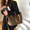 16% rabatt designer Tote New Type Bag Women's Print pendling med liten publik mångsidig nätverksröd tidvatten