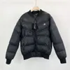 Designer Mens Jackets Coat Huvkläder Lyxvarumärke Bomull ner Parkas Vattentäta rockar för manliga kvinnorsjackor Windbreaker Sports outtrött bomullsrockar