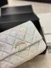 Luksusowy projektant wysokiej jakości jagnięta gruba łańcuch klasyczny klapka torebka na ramię Kobieta Crossbody Fashion Zakupy Pochette Speisure Messenger Bag Diamond Klattce