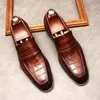 Scarpe eleganti Mocassini slip-on in pelle casual da uomo Giallo Marrone Grigio scuro Suola in gomma Scarpe da cerimonia comode da matrimonio da uomo Y13