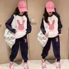 Våren Atumn Girls Contrast Cartoon Hoodiesweatpant Set School Kid Tracksuit Students Jogger Suit Child Outfits 5 7 9 11 15 år 231226