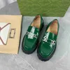 Män kvinnor loafers designer varumärke klänningskor höstkändis med bi små läder skor plattform sneakers lyx hög kvalitet äkta läderstorlek 35-46 med låda