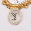 Projektanta szpilki złota marka litera broszki kryształowy perłowy broszka broszka na przyjęcie weselne akcesoria biżuterii