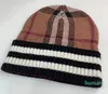 2023 Nuevo gorro de calavera gorro diseñadores de moda para hombre Bonnón gorro de bandeo de invierno de gorro de bande