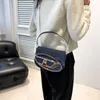 18% de rabais de créateur de créateurs denim Nouveau épaule unique Crossbodybody Handheld Sac sous le sac de contraste de la couleur de la couleur des femmes