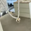 Chaînes Collier pendentif coeur élégant Collier de cou unique Bijoux Perles Chaîne légère Convient aux amateurs de mode