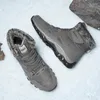 Boots masculino para homens de pelúcia de pelúcia de inverno Anti-Skidding 2023 Sapatos de bota de tornozelo de borracha para mulheres
